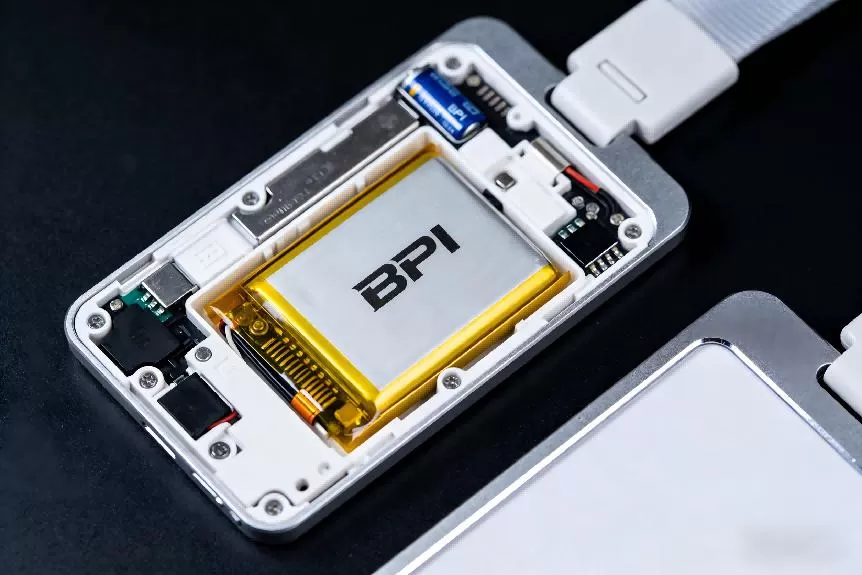 超薄锂聚合物(LiPo)电池.jpg 超薄锂聚合物(LiPo)电池.jpg